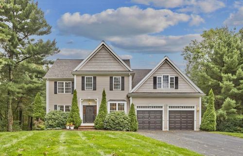 3 Trappers Path, Lakeville, MA, 02347-3610 | Card Image