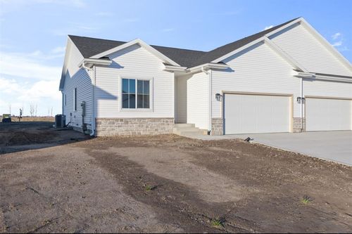 4522 Nw 17th St, Ankeny, IA, 50023-1261 | Card Image