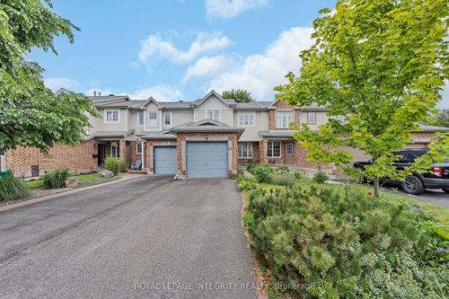 25 Drumso St, Ottawa, ON, K1T3X9 | Card Image