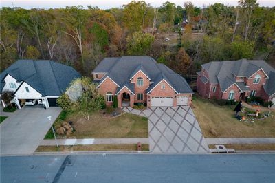 408 Nw O Street, House other with 6 bedrooms, 4 bathrooms and null parking in Bentonville AR | Image 2