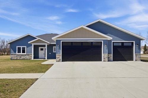 211 16th St N, Breckenridge, MN, 56520-7500 | Card Image