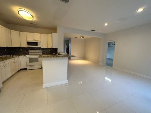 10812 Nw 51st Ln, Doral, FL, 33178-3928 | Card Image