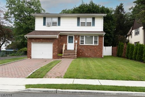 655 Mosswood Ave, Orange, NJ, 07050-3024 | Card Image