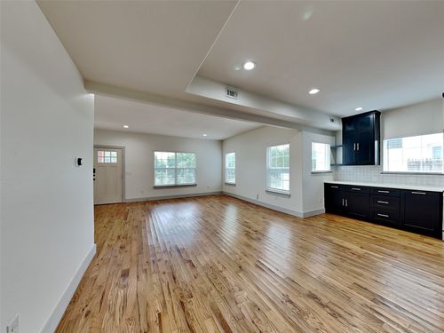 1023 N Madison Ave, Dallas, TX, 75208-4131 | Card Image