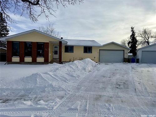 86 Mackenzie Cres, Regina, SK, S4N5G5 | Card Image