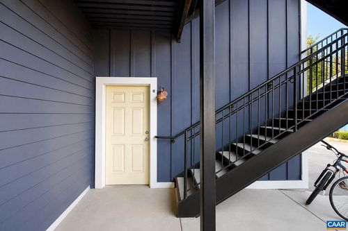 1d-215 5th St Sw, CHARLOTTESVILLE, VA, 22903-5555 | Card Image