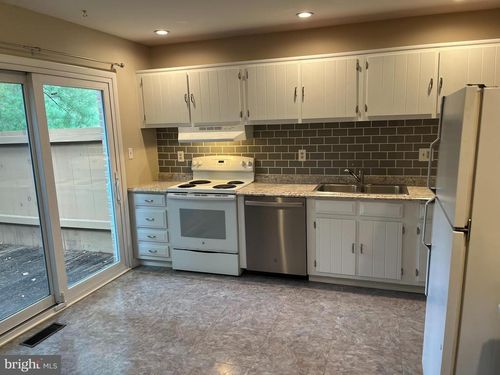 168 Oakmont Ct, READING, PA, 19607-3406 | Card Image