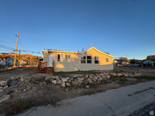 121 2nd W, East Carbon, UT, 84520-7706 | Card Image