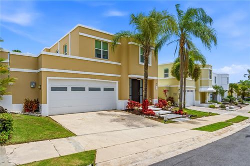 B-3 Everest, TOA ALTA, PR, 00953 | Card Image