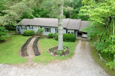 246 Florida Ave, House other with 3 bedrooms, 2 bathrooms and 2 parking in Sewanee TN | Image 3