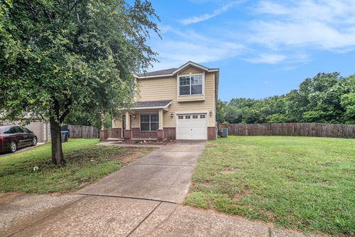 2960 Pima Ln, Fort Worth, TX, 76119-2656 | Card Image