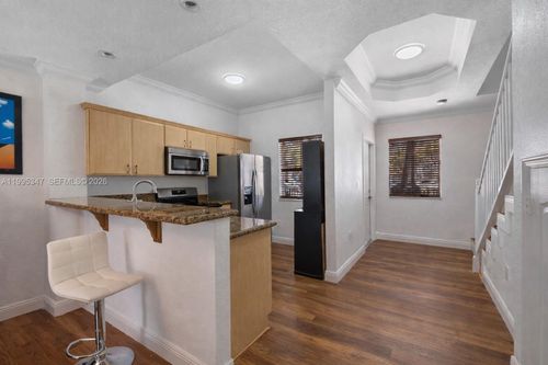 11667-11667 Ne 18th Dr, North Miami, FL, 33181-3201 | Card Image