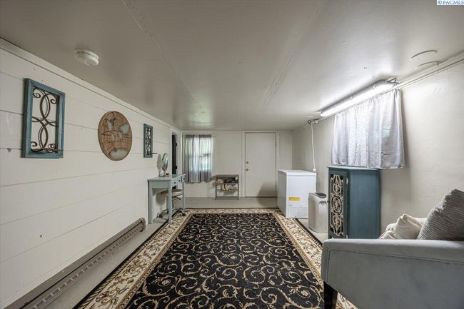 805 Babs Ave, Home with 4 bedrooms, 2 bathrooms and null parking in Benton City WA | Image 26