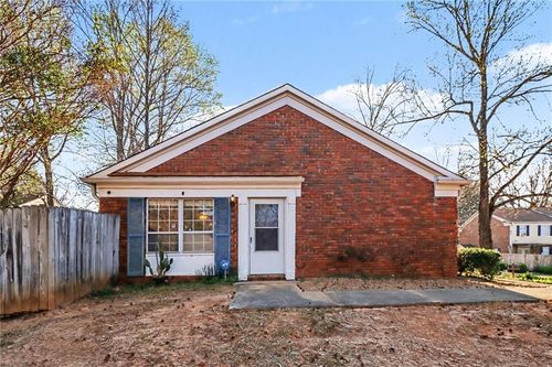 2571 Stratford Ln, Morrow, GA, 30260-2128 | Card Image