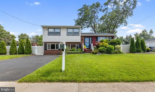 601 W Palmer St, MORRISVILLE, PA, 19067-2175 | Card Image