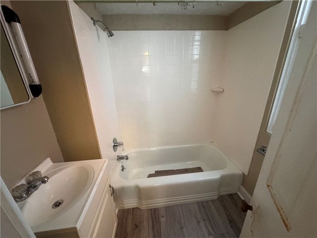 2 - 218 S Mathilda St, Condo with 2 bedrooms, 2 bathrooms and 1 parking in Bloomfield PA | Image 7