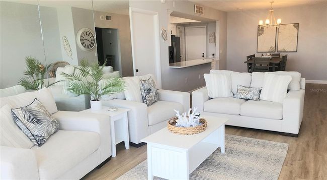 Great Room | Image 6