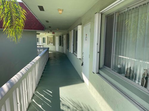 apto-3100 Springdale Boulevard, Palm Springs, FL, 33461 | Card Image