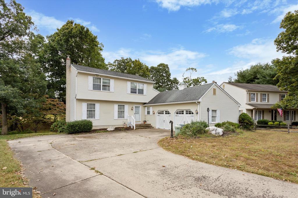 Crestwood Ave, Blackwood, NJ 08012