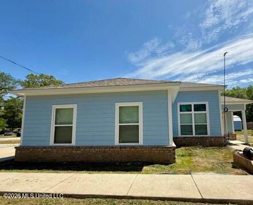 1748 Victoria Rd, Byhalia, MS, 38611-8548 | Card Image