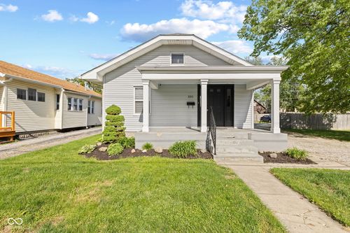 331 17th Ave, Beech Grove, IN, 46107-1133 | Card Image