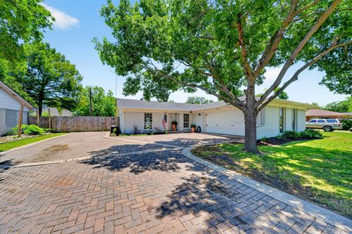 127 Lemley Dr, Heath, TX, 75032-8819 | Card Image