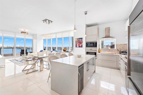 apt-2110-2020 N Bayshore Dr, Miami, FL, 33137-5167 | Card Image