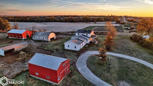 43050 180th Trl, Chariton, IA, 50049-7812 | Card Image