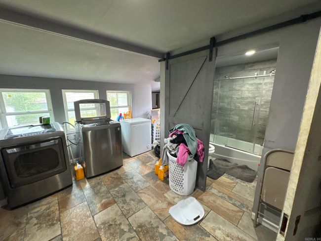 202 E 2 Nd St, Home with 5 bedrooms, 2 bathrooms and null parking in Hermitage AR | Image 11