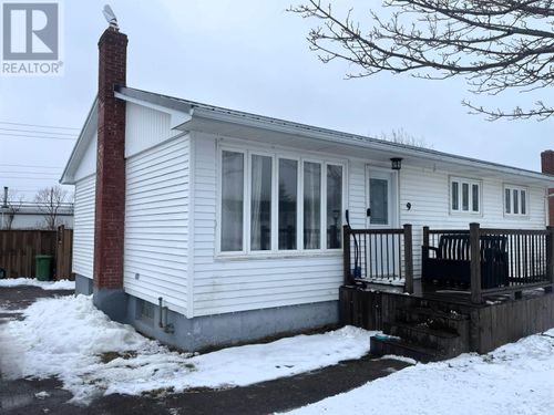 9 Harold St, Port Hawkesbury, NS, B9A2Z8 | Card Image