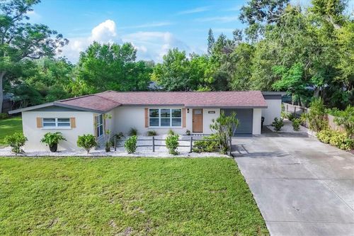 2426 Calamonga Ln, SARASOTA, FL, 34239-5413 | Card Image