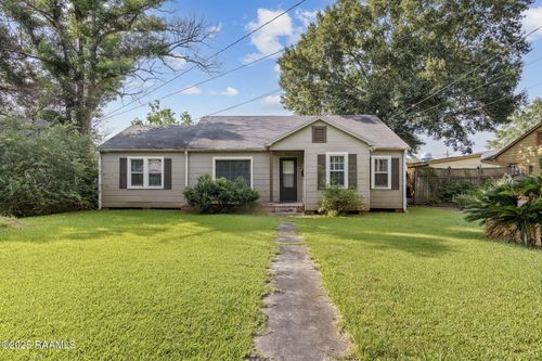 717 W Northern Ave, Crowley, LA, 70526-2749 | Card Image