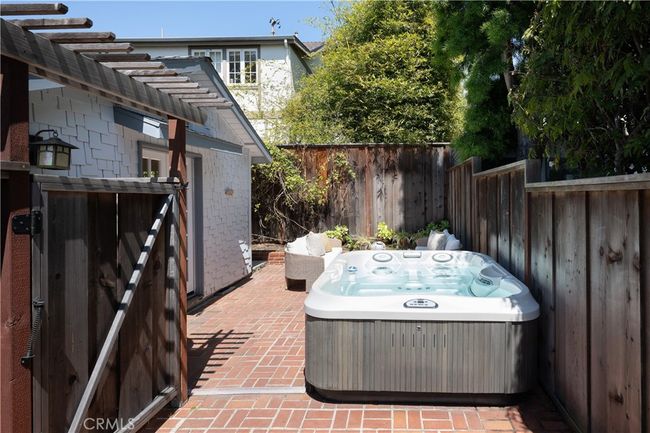 2130 Glenneyre St, House other with 2 bedrooms, 2 bathrooms and 2 parking in Laguna Beach CA | Image 28