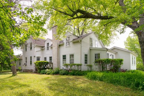 30128 N Saint Marys Rd, Libertyville, IL, 60048-1511 | Card Image