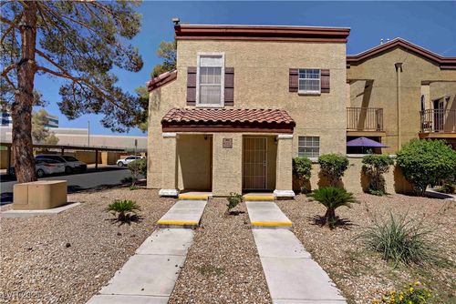 273-2801 N Rainbow Blvd, Las Vegas, NV, 89108-4579 | Card Image