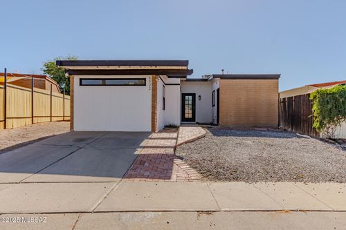 6922 N Northpoint Drive, Tucson, AZ, 85741 | Card Image