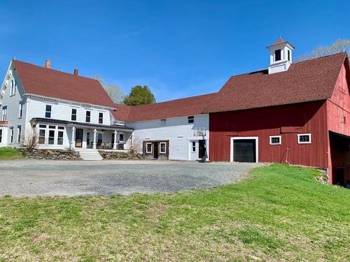 884 Hawkins Rd, Danville, VT, 05828-9523 | Card Image