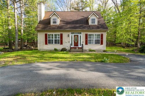 276 Spicebush Dr, East Stroudsburg, PA, 18301-7002 | Card Image