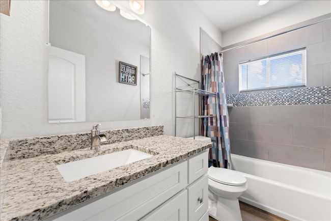 113 Tonkawa Dr, House other with 3 bedrooms, 2 bathrooms and 2 parking in Paige TX | Image 31