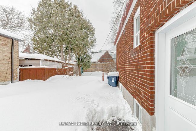 1362 Pharmacy Ave, House other with 5 bedrooms, 3 bathrooms and 3 parking in Scarborough ON | Image 28