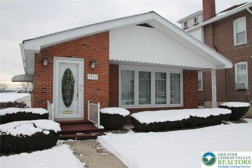 1932 W Highland St, Allentown, PA, 18104-3712 | Card Image