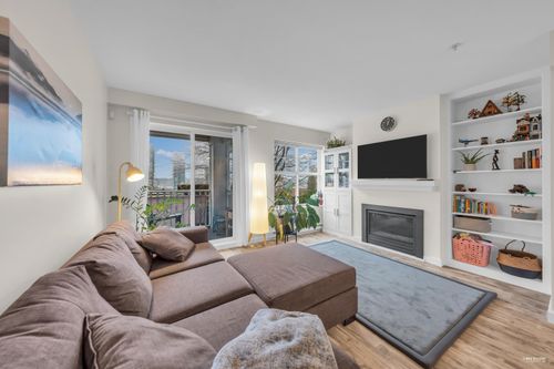 19-123 Seventh St, New Westminster, BC, V3M6Y2 | Card Image