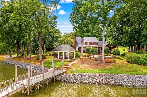 810 Fox Hollow Ln, Salisbury, NC, 28146-1807 | Card Image