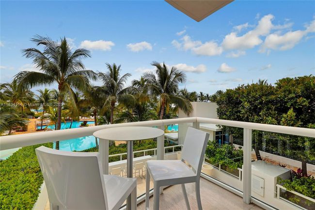 TWN4 - 50 S Pointe Dr, Condo with 4 bedrooms, 5 bathrooms and null parking in Miami Beach FL | Image 13