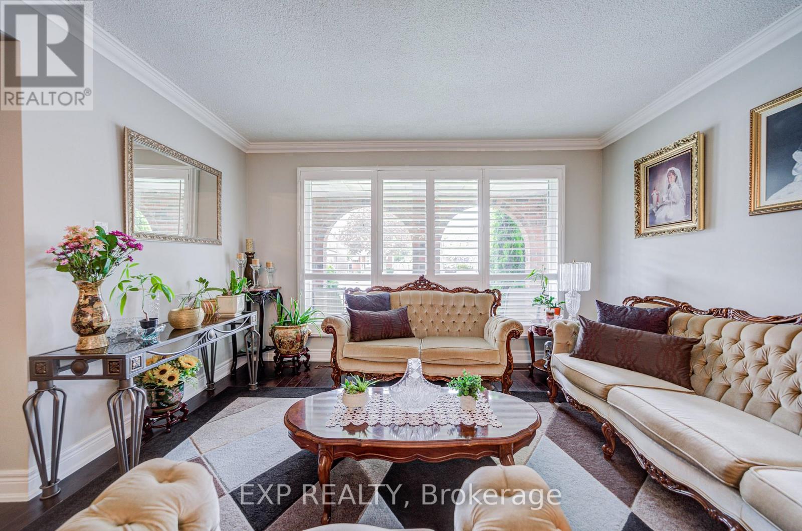 Residential in Toronto (Humber Heights) 4
