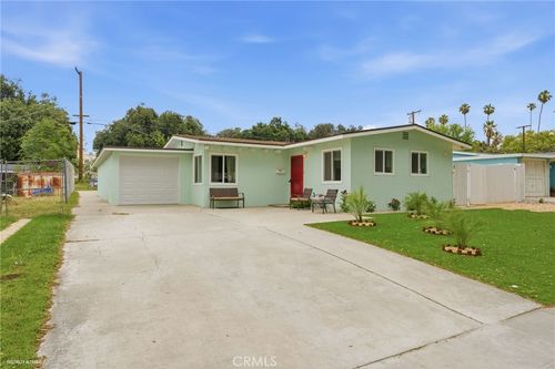 3833 Overland, Riverside, CA, 92503 | Card Image
