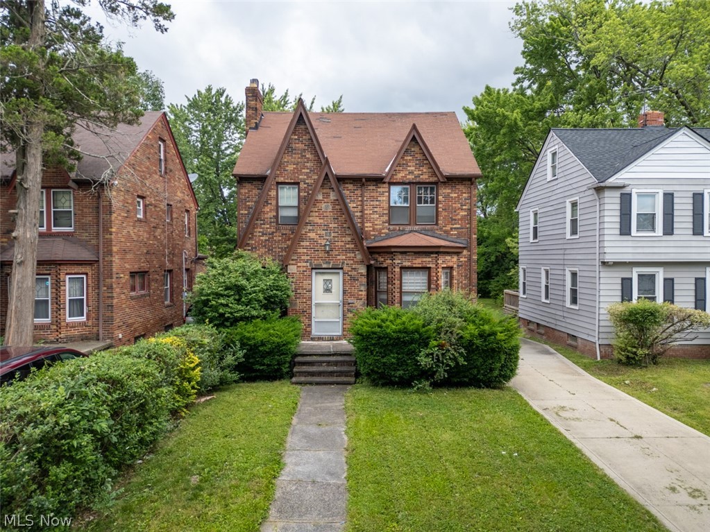 Montevista Rd, Cleveland, OH 44121