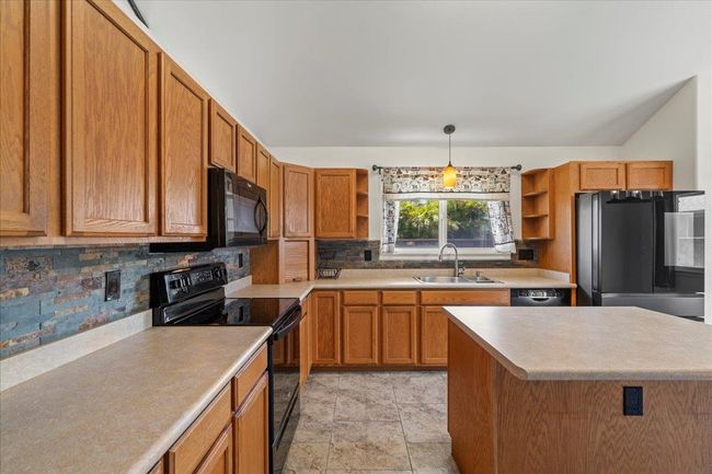 Kitchen | Image 20