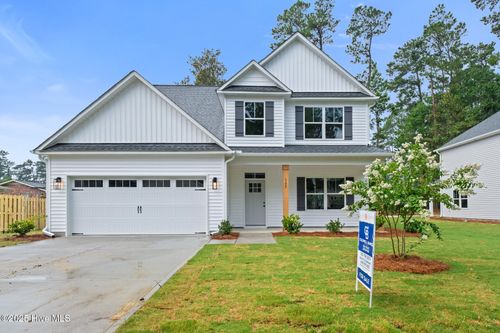 105 N Lloyd St, Burgaw, NC, 28425-5123 | Card Image