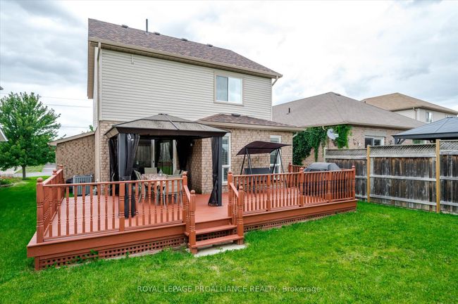 1771 Glenforest Blvd, House other with 3 bedrooms, 3 bathrooms and 4 parking in Peterborough ON | Image 17